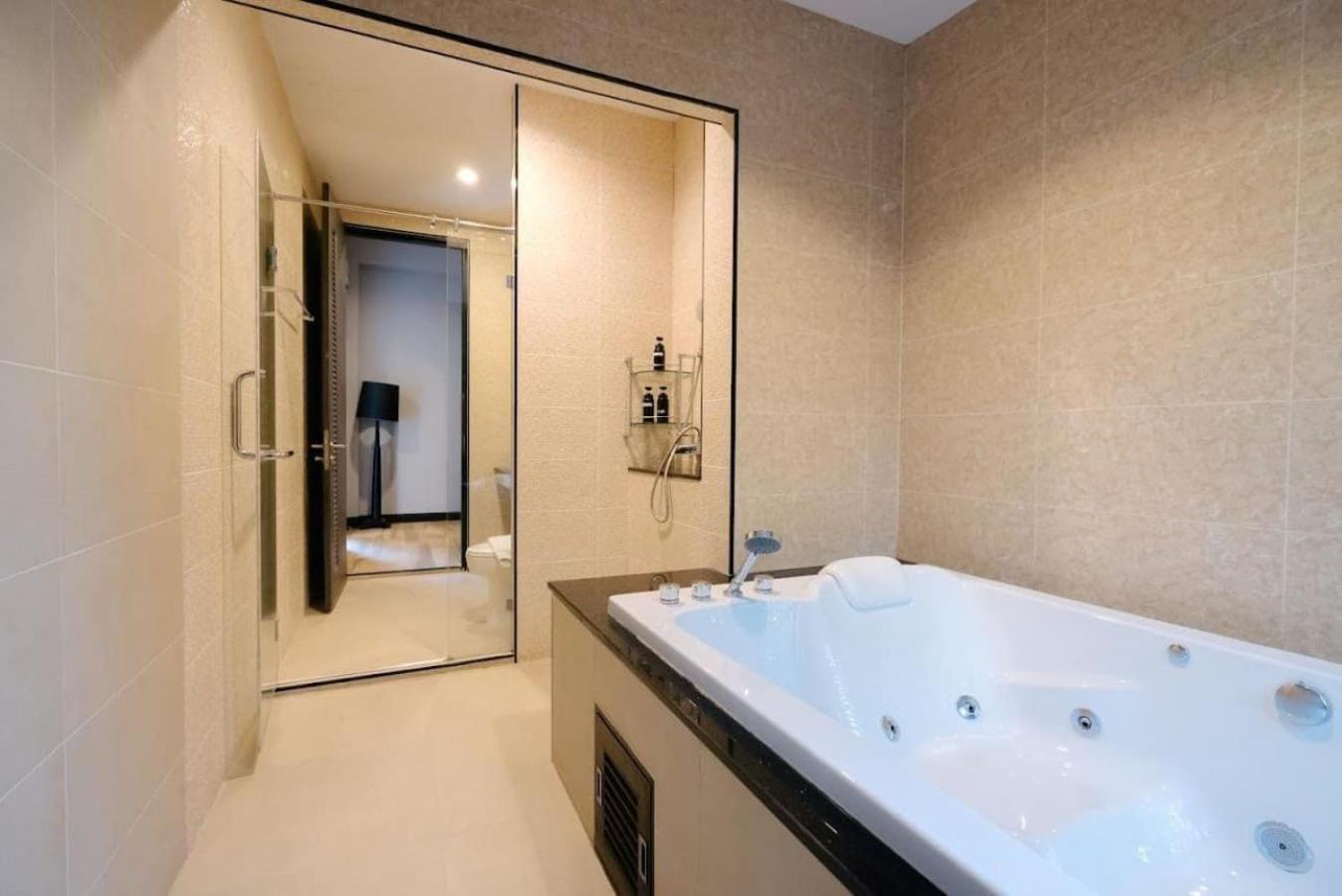 Hotel The Sea-Cret Garden HHQ Exterior foto